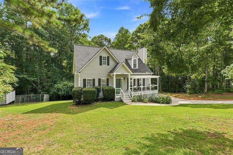 5 bedroom, 3.5 bathroom, 2,938 sq ft single family residence for sale at 5178 Eastbrook Road, Douglasville, GA 30135 — photo 2