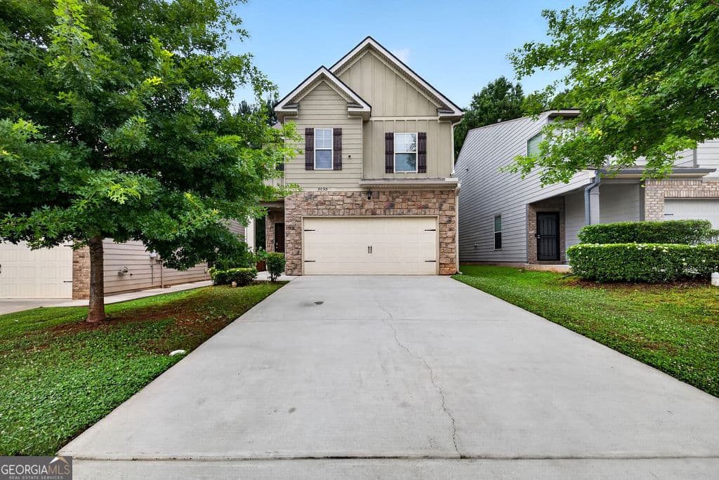 3 bedroom, 2.5 bathroom, 1,950 sq ft single family residence sold at 5095 Rapahoe Trail, Atlanta, GA 30349