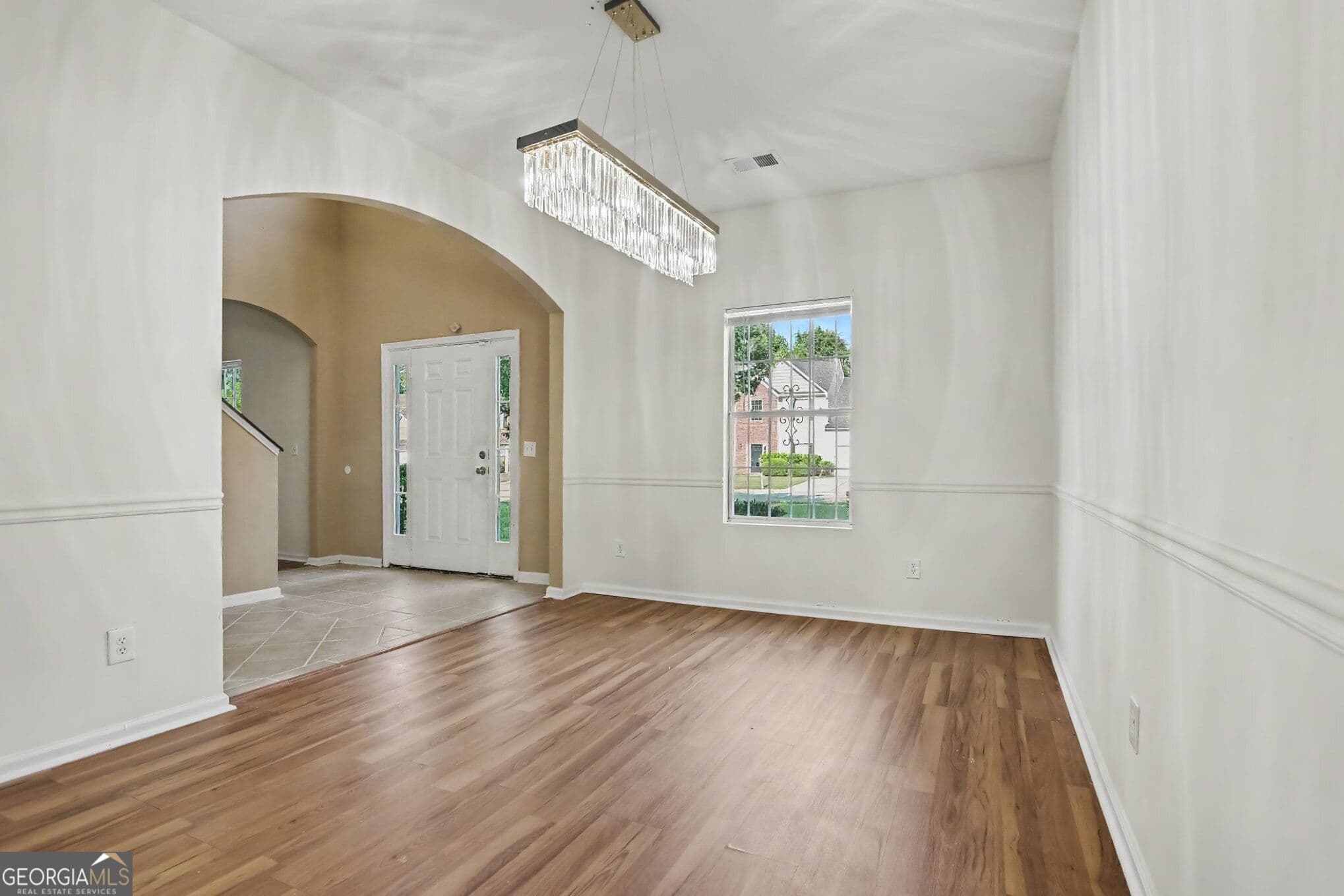 4 bedroom, 2.5 bathroom, 2,461 sq ft single family residence for sale at 6316 Polar Fox Court, South Fulton, GA 30296 — photo 3