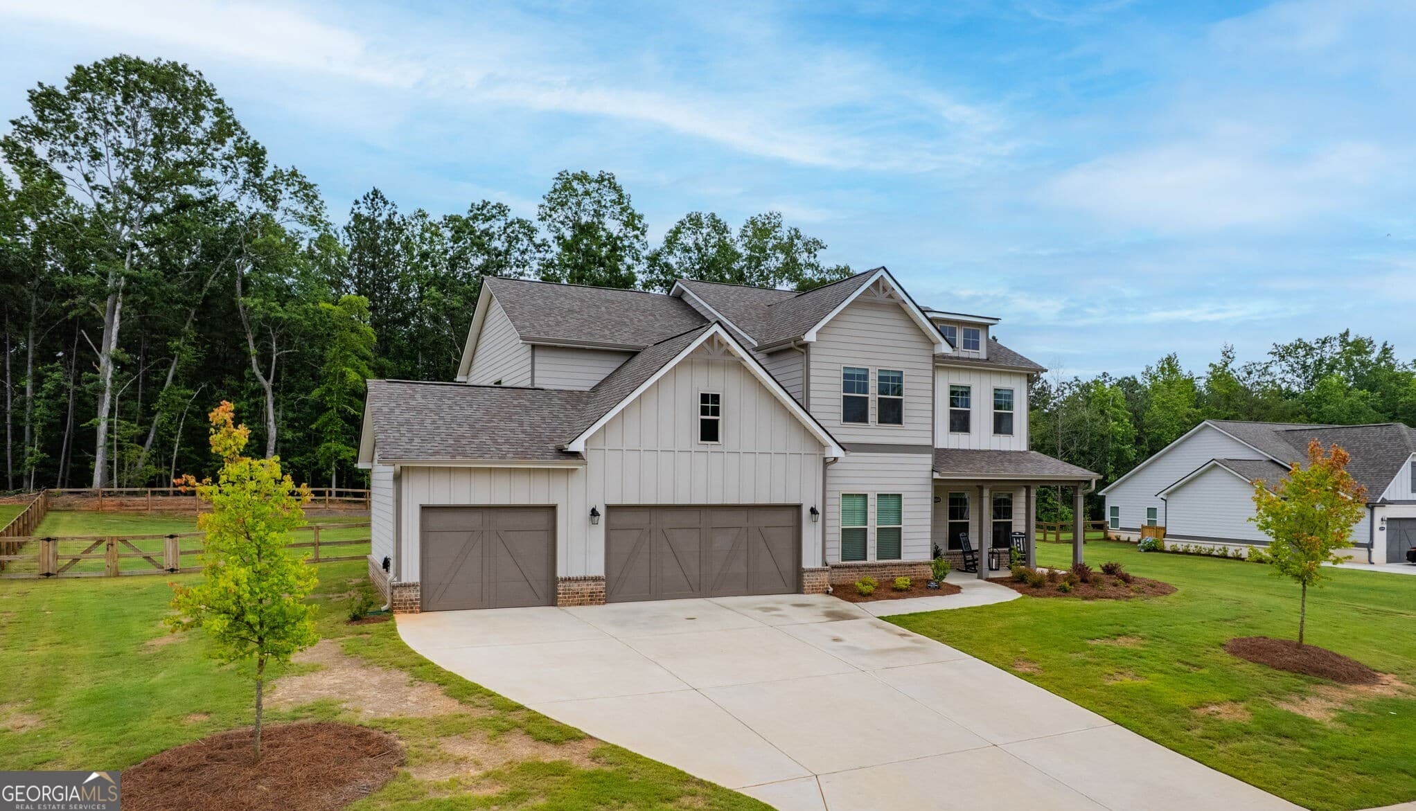 4 bedroom, 3.5 bathroom, 3,302 sq ft single family residence for sale at 2884 Porches Lane, Dacula, GA 30019 — photo 2