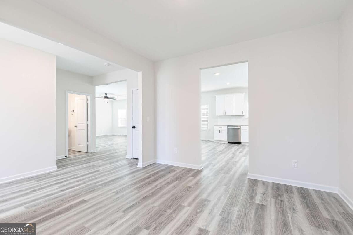 4 bedroom, 2.5 bathroom, 2,231 sq ft single family residence for sale at 185 Egret Court, Jefferson, GA 30549 — photo 5