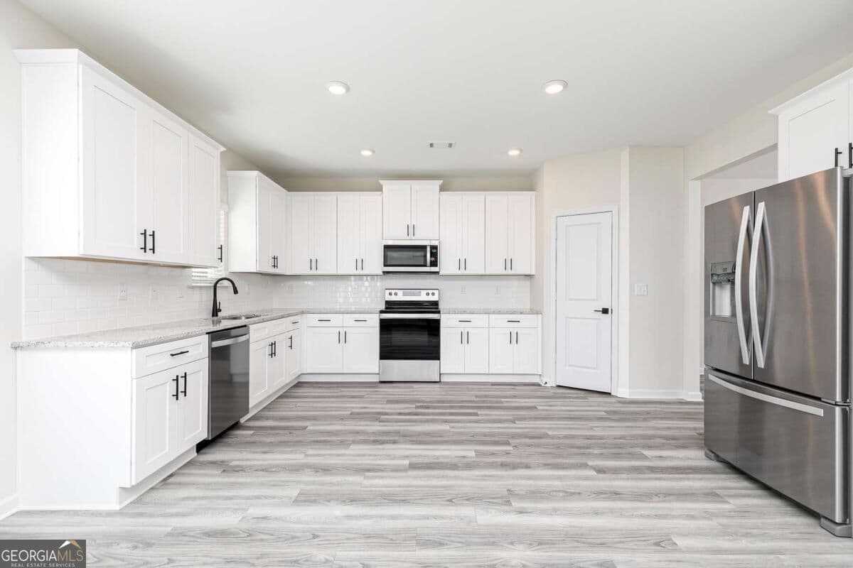 4 bedroom, 2.5 bathroom, 2,231 sq ft single family residence for sale at 185 Egret Court, Jefferson, GA 30549 — photo 10