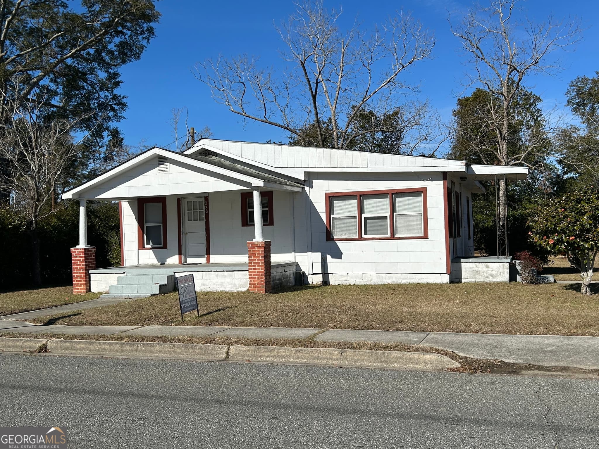 2 bedroom, 1 bathroom, 1,000 sq ft single family residence sold at 280 W Brumby Street, Reidsville, GA 30453