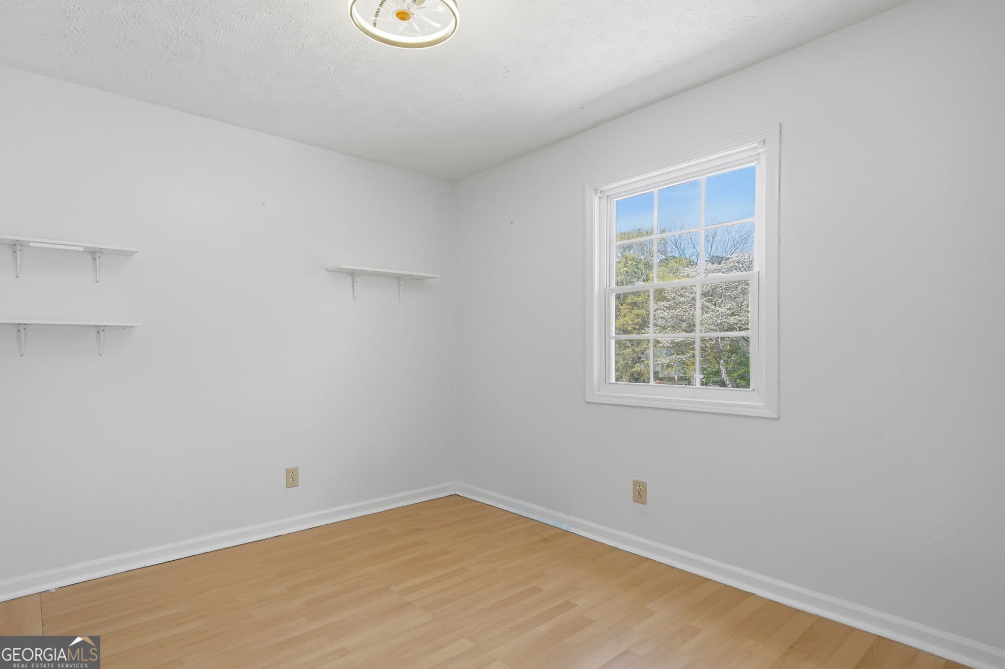 3 bedroom, 3 bathroom, 1,887 sq ft single family residence for sale at 2995 Withers Way, Marietta, GA 30064 — photo 8