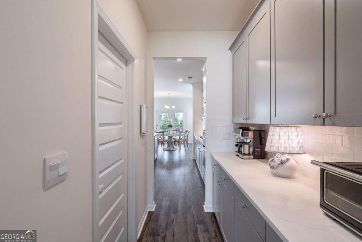 4 bedroom, 3 bathroom, 3,389 sq ft single family residence for sale at 2062 Brookside Circle, Statham, GA 30666 — photo 7