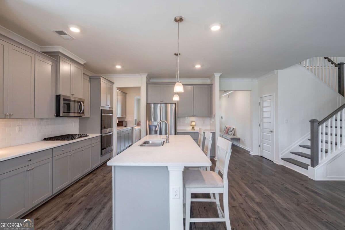 4 bedroom, 3 bathroom, 3,389 sq ft single family residence for sale at 2062 Brookside Circle, Statham, GA 30666 — photo 9