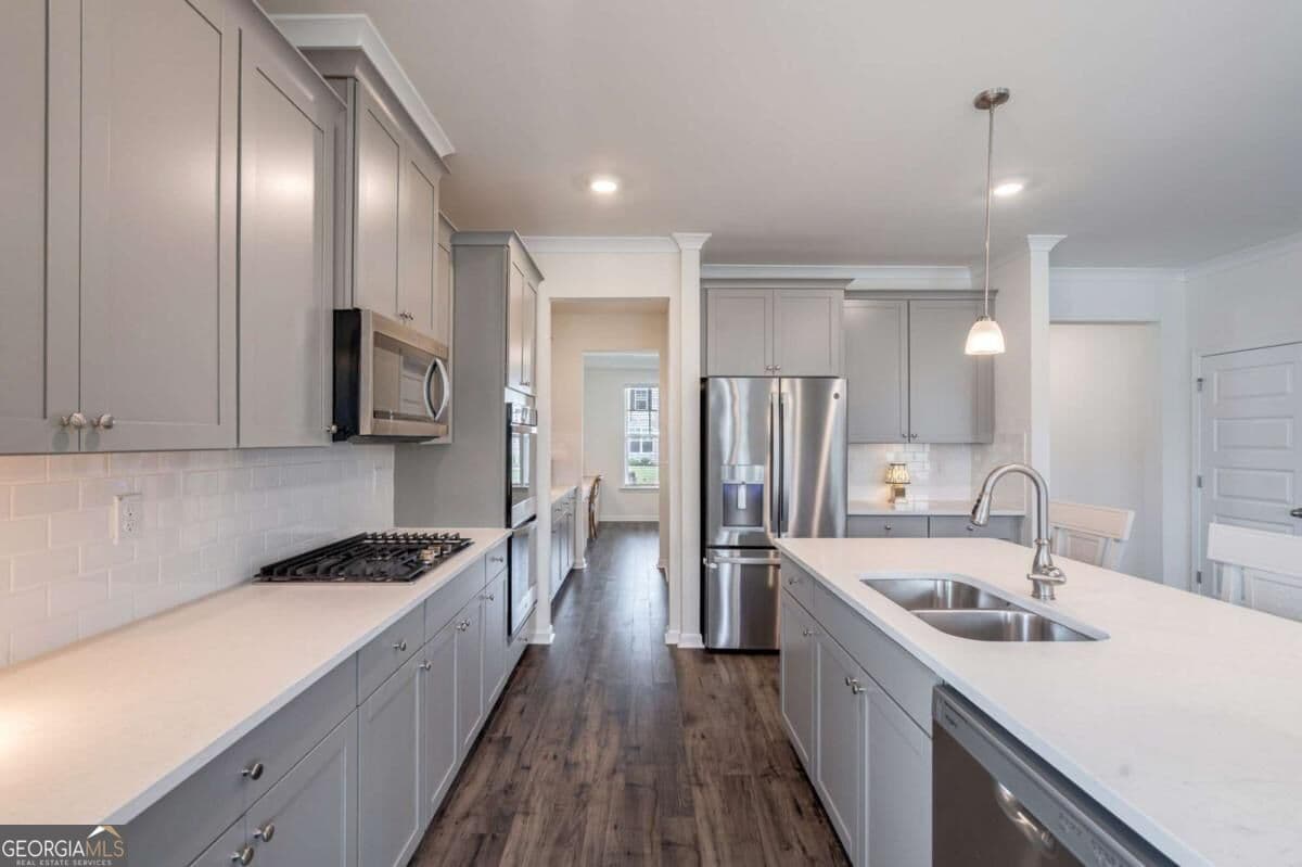 4 bedroom, 3 bathroom, 3,389 sq ft single family residence for sale at 2062 Brookside Circle, Statham, GA 30666 — photo 10
