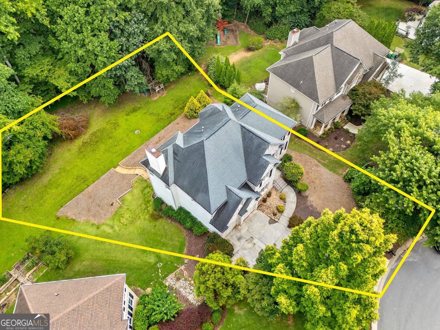 6 bedroom, 4 bathroom, 4,448 sq ft single family residence for sale at 10795 Cauley Creek Drive, Johns Creek, GA 30097 — photo 5