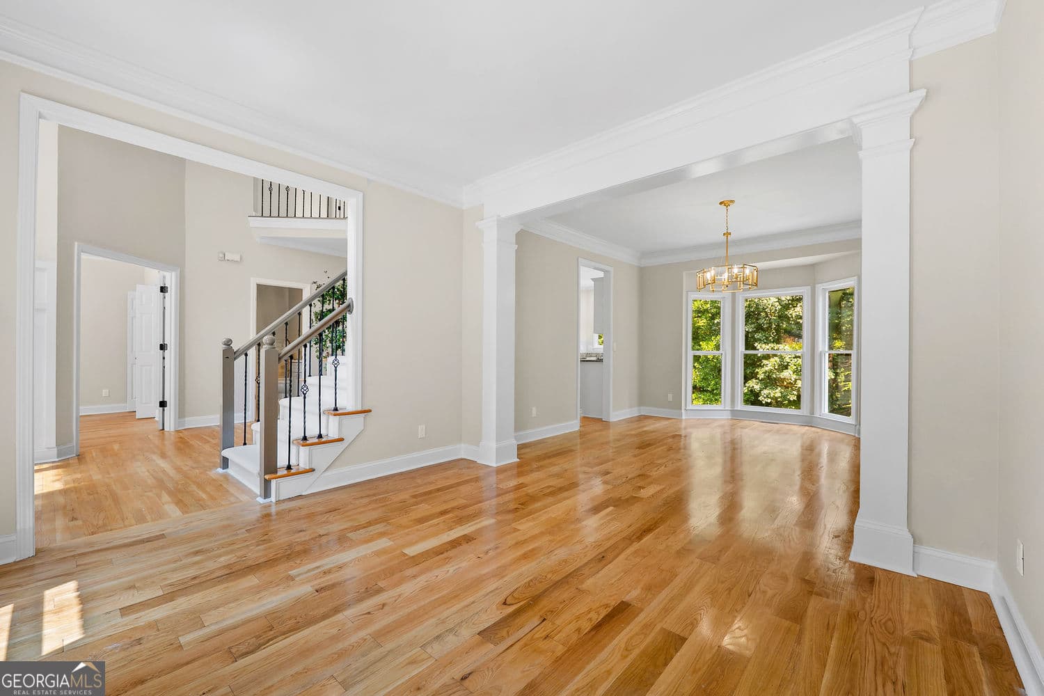 6 bedroom, 4 bathroom, 4,448 sq ft single family residence for sale at 10795 Cauley Creek Drive, Johns Creek, GA 30097 — photo 9