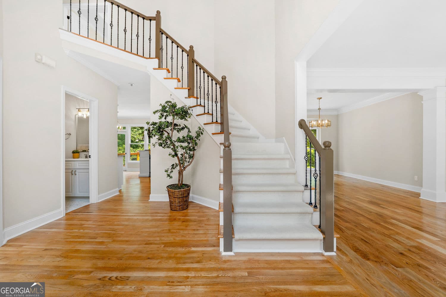 6 bedroom, 4 bathroom, 4,448 sq ft single family residence for sale at 10795 Cauley Creek Drive, Johns Creek, GA 30097 — photo 8