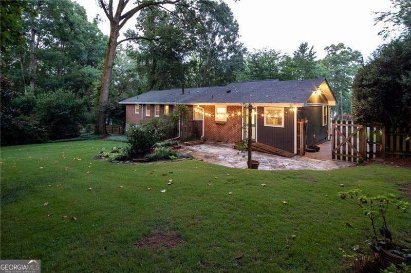 3 bedroom, 2.5 bathroom, 1,785 sq ft single family residence for sale at 1170 N Druid Woods Court, Decatur, GA 30033 — photo 6