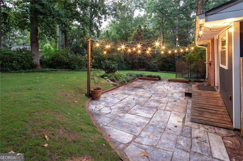 3 bedroom, 2.5 bathroom, 1,785 sq ft single family residence for sale at 1170 N Druid Woods Court, Decatur, GA 30033 — photo 7