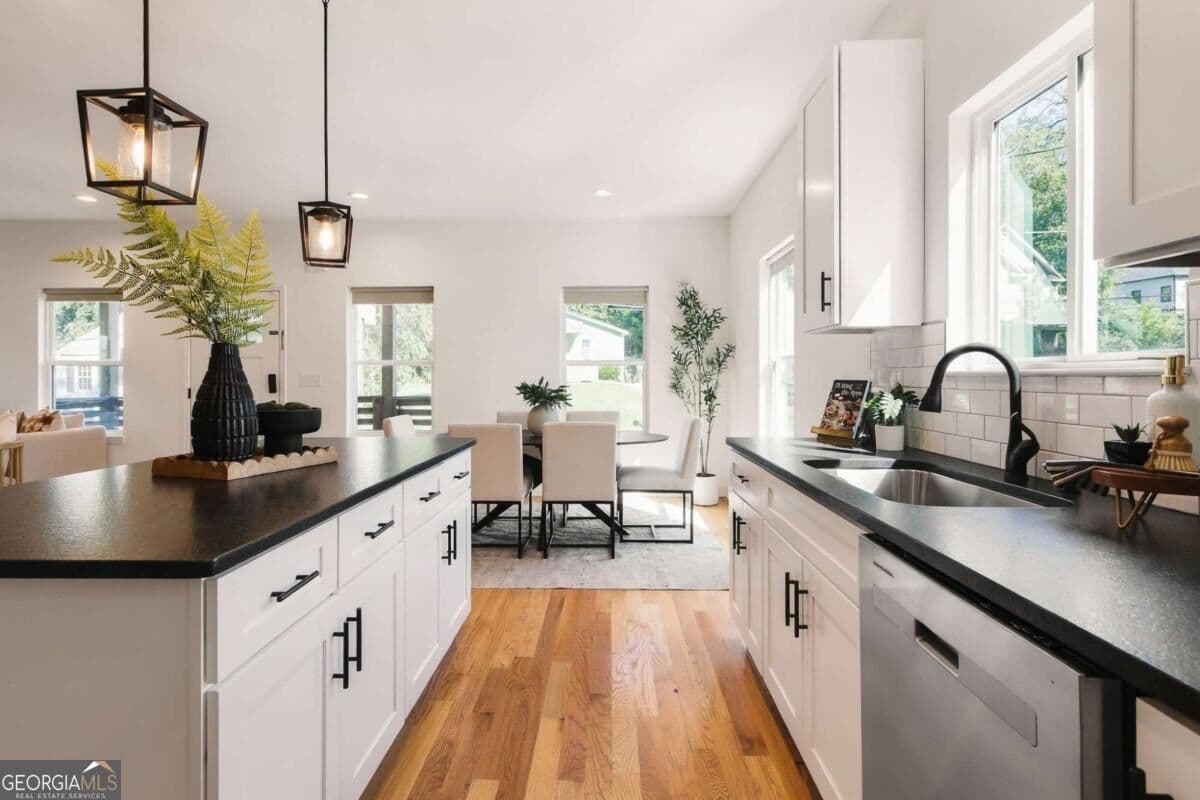 3 bedroom, 3.5 bathroom, 1,666 sq ft single family residence for sale at 25 Stillman Street, Atlanta, GA 30315 — photo 9