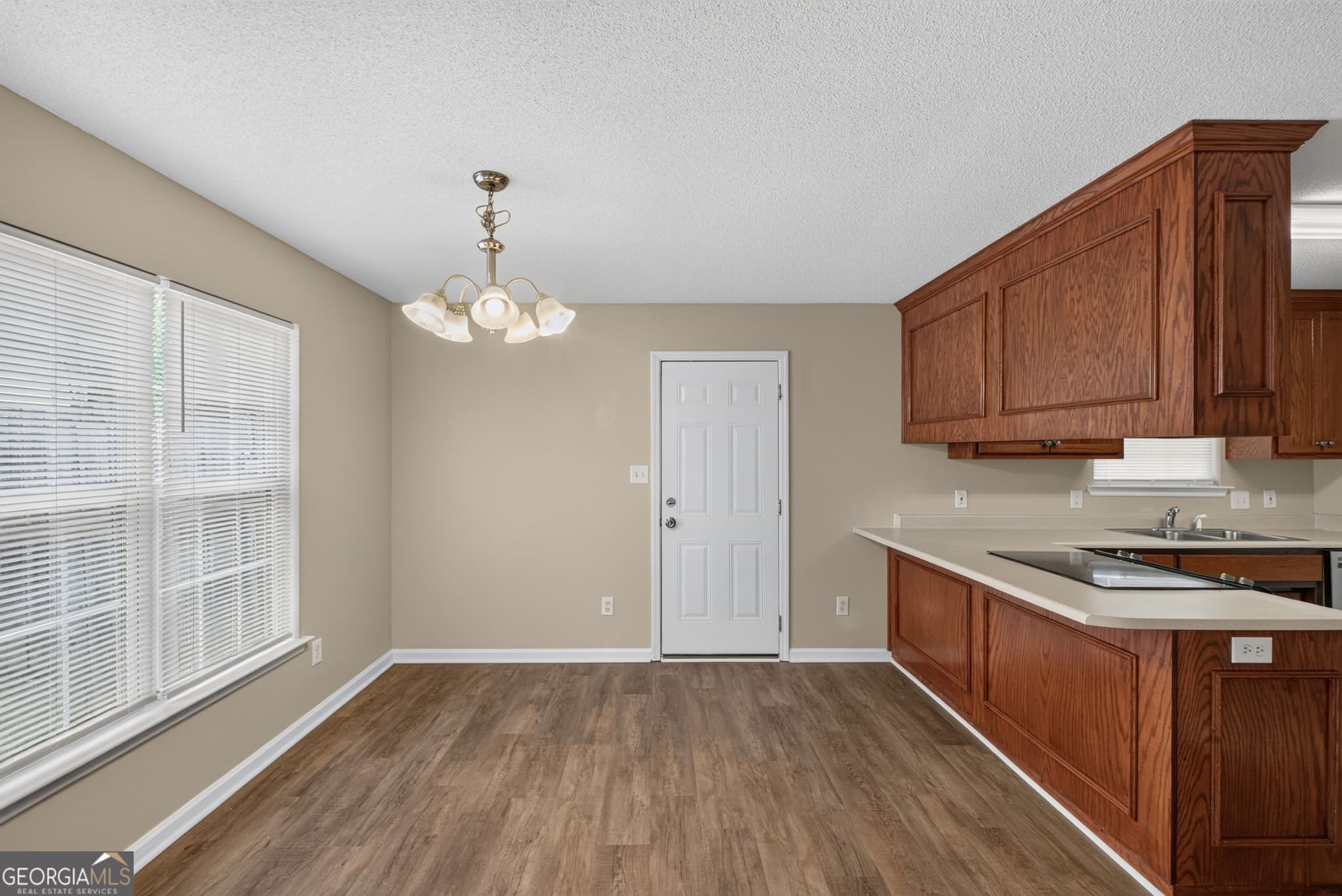 3 bedroom, 2 bathroom, 1,309 sq ft single family residence for sale at 1627 Fresno Street, Valdosta, GA 31602 — photo 7