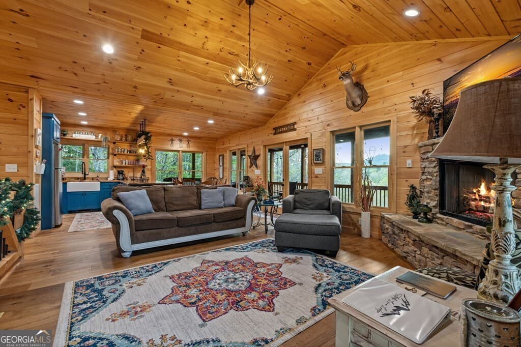 3 bedroom, 3 bathroom, 2,280 sq ft cabin,single family residence for sale at 490 Walnut Hills Drive, Mineral Bluff, GA 30559 — photo 6
