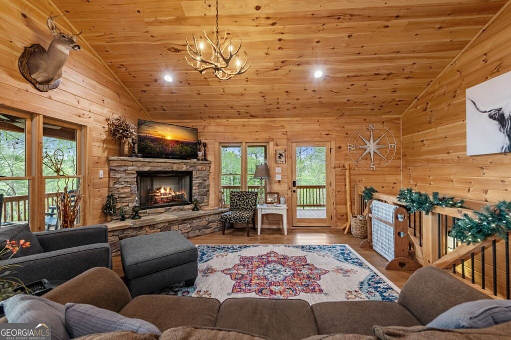 3 bedroom, 3 bathroom, 2,280 sq ft cabin,single family residence for sale at 490 Walnut Hills Drive, Mineral Bluff, GA 30559 — photo 9