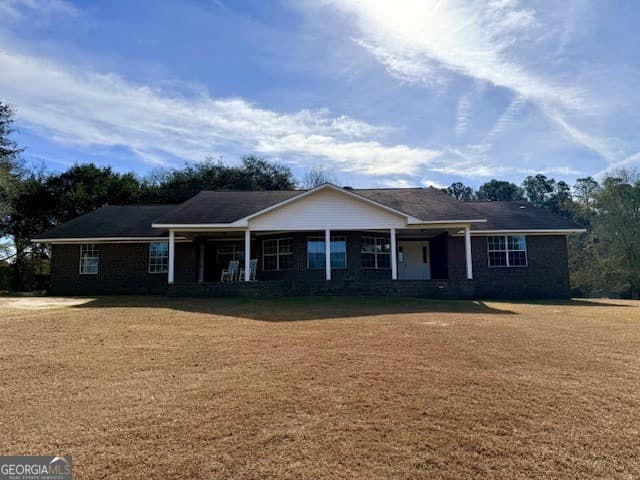 4 bedroom, 3 bathroom, 2,982 sq ft single family residence for sale at 1431 Community Road, Glennville, GA 30427