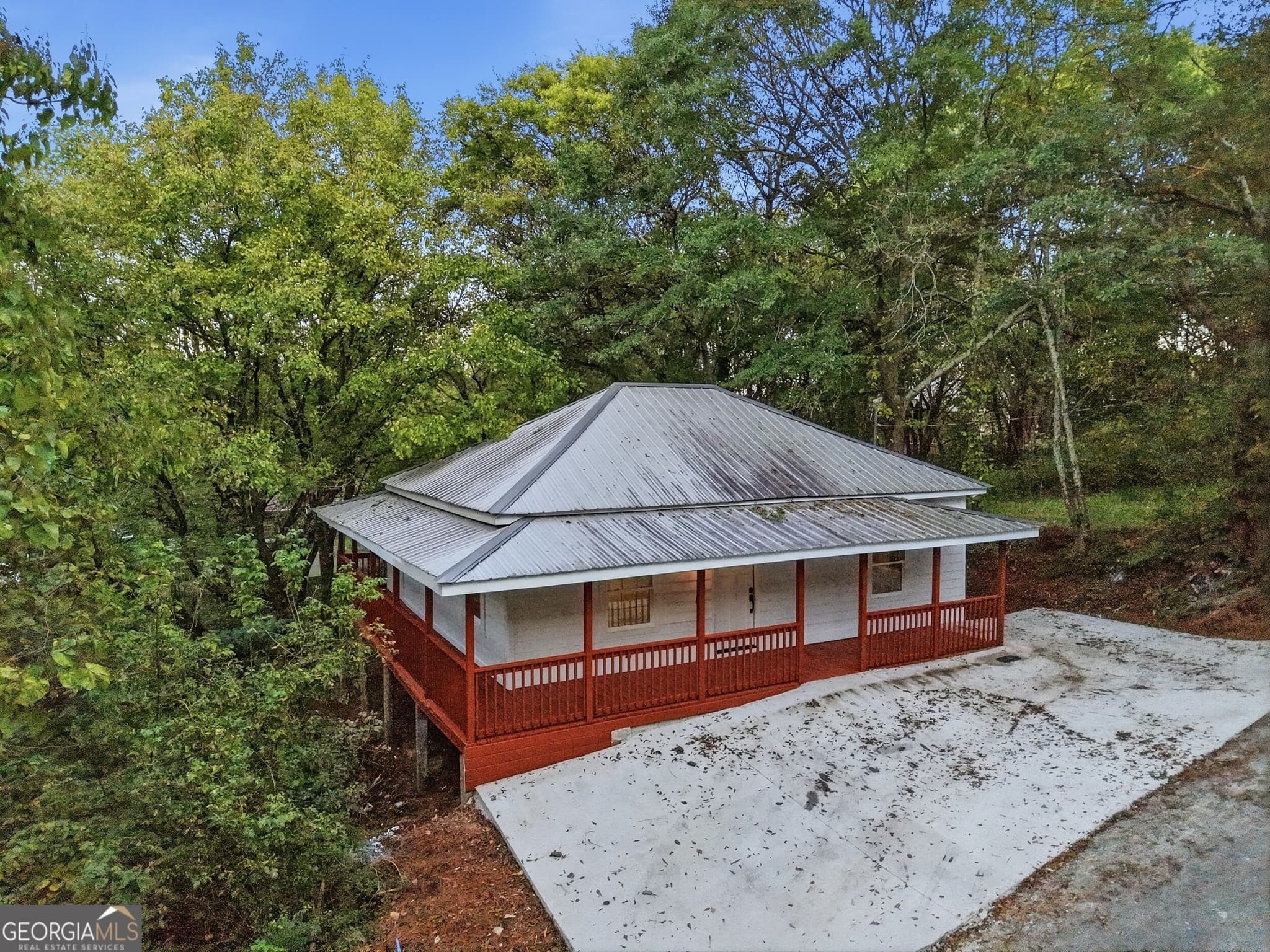 2 bedroom, 2 bathroom, 816 sq ft single family residence for sale at 23 Fortune Street, Lafayette, GA 30728 — photo 3