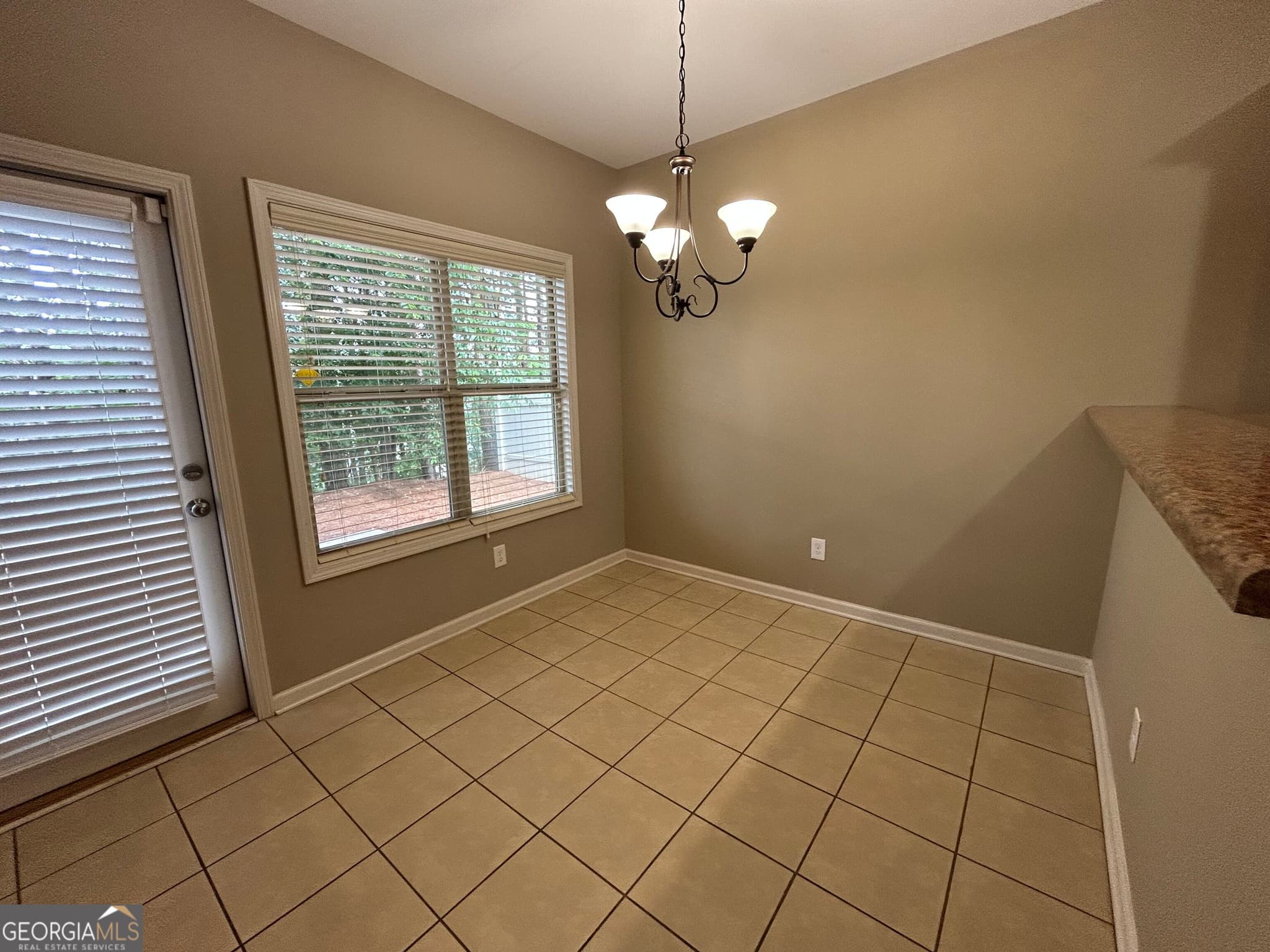 3 bedroom, 2.5 bathroom, 1,634 sq ft single family residence for rent at 607 Summit Point, Canton, GA 30114 for $1,845 a month — photo 4