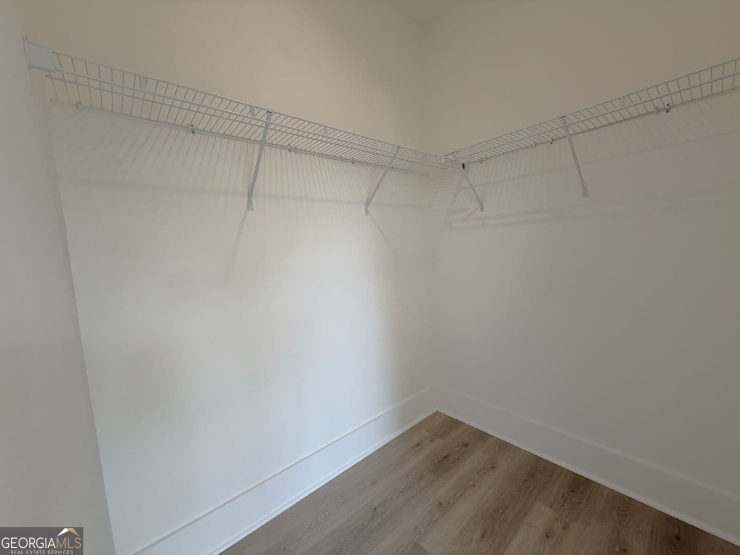 3 bedroom, 3.5 bathroom, 2,308 sq ft townhouse for sale at 5641 PEACH ORCHARD Trail, Peachtree Corners, GA 30092 — photo 6