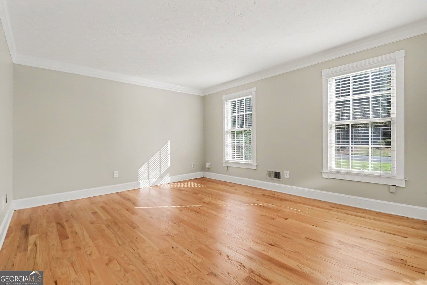 4 bedroom, 4 bathroom, 5,296 sq ft single family residence for rent at 6546 Rosecommon Drive, Peachtree Corners, GA 30092 for $4,300 a month — photo 8