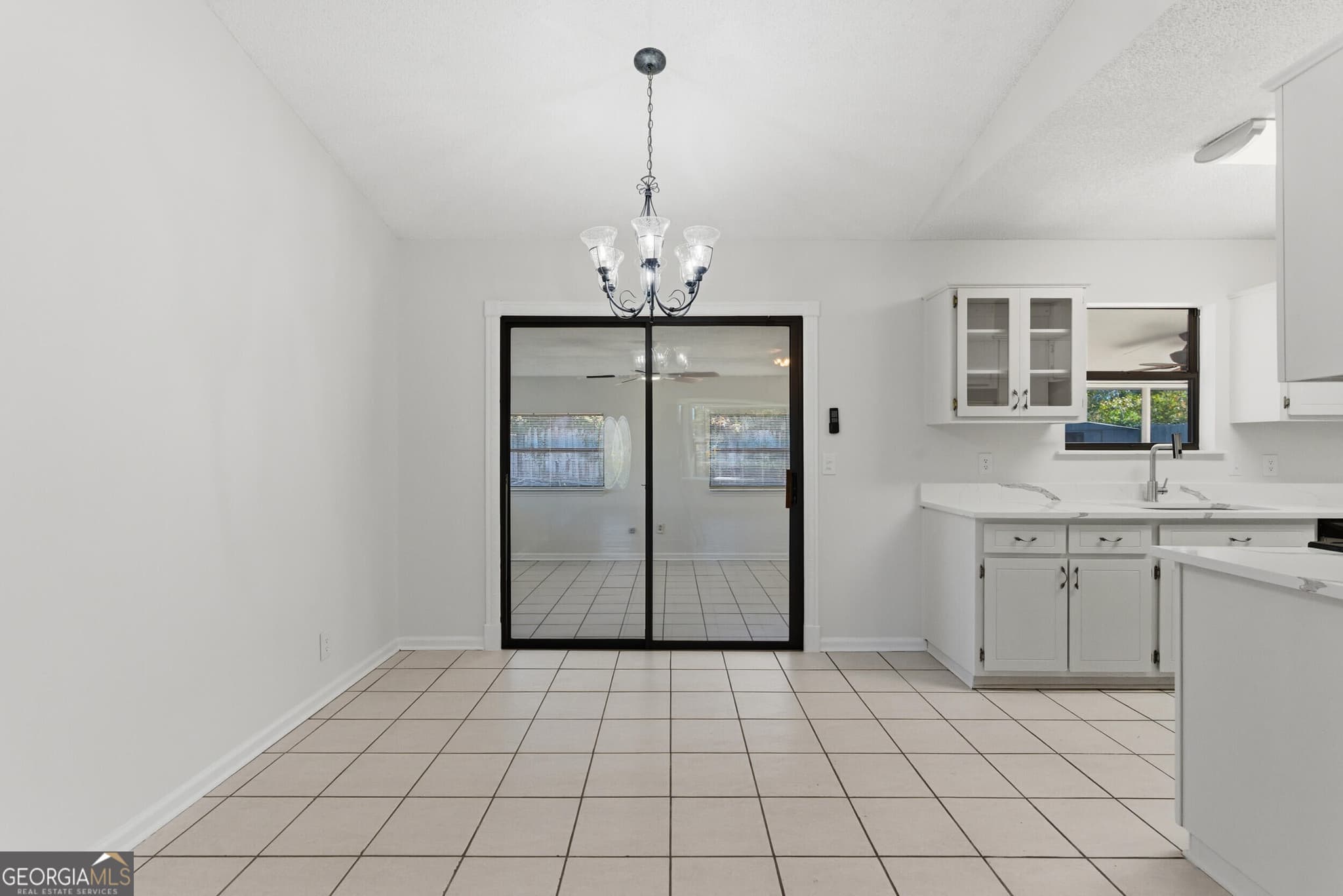 3 bedroom, 2 bathroom, 1,229 sq ft single family residence for sale at 404 Westgate Circle, St. Marys, GA 31558 — photo 8