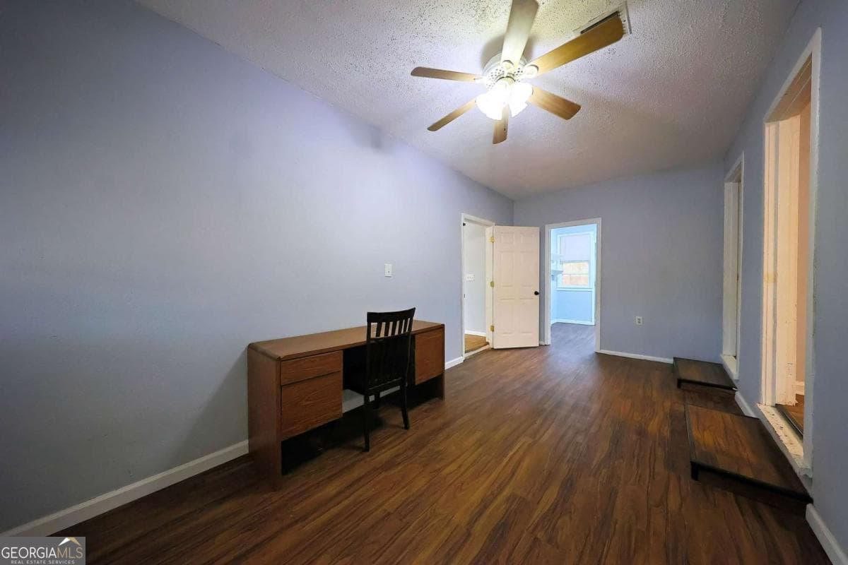 3 bedroom, 2 bathroom, 1,943 sq ft single family residence under contract at 1309 Remington Avenue, Thomasville, GA 31792 — photo 5