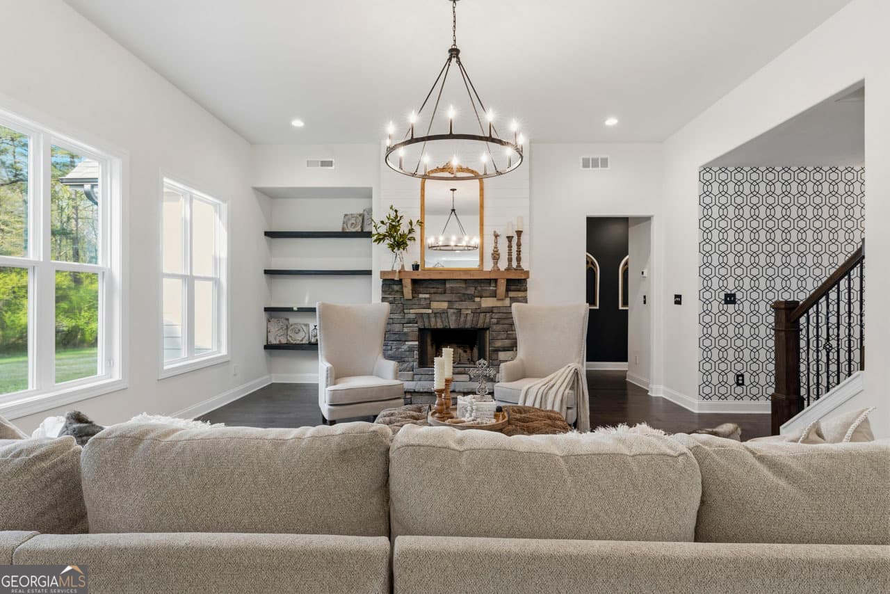 5 bedroom, 4 bathroom, 3,662 sq ft single family residence for sale at 1058 Lawshe Road, Senoia, GA 30276 — photo 10