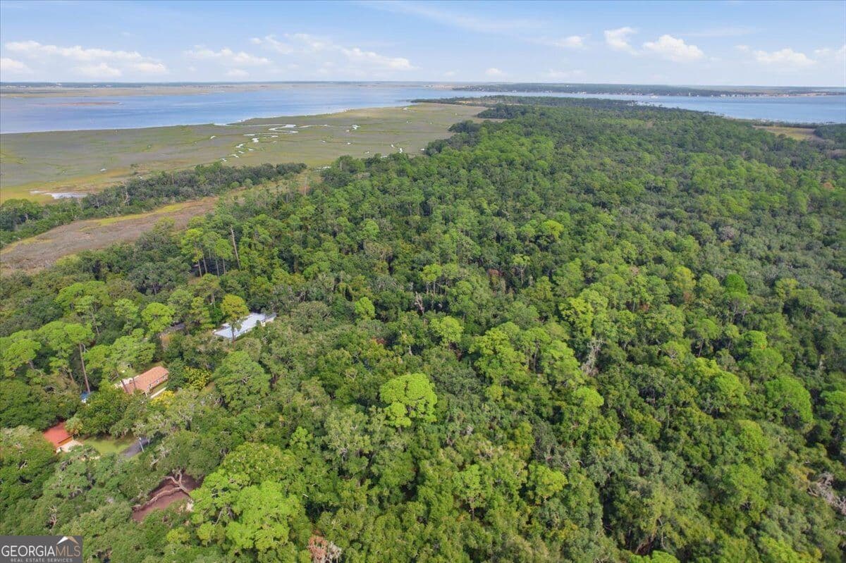 3 bedroom, 2.5 bathroom, 2,969 sq ft single family residence under contract at 651 Old Plantation Road, Jekyll Island, GA 31527 — photo 7