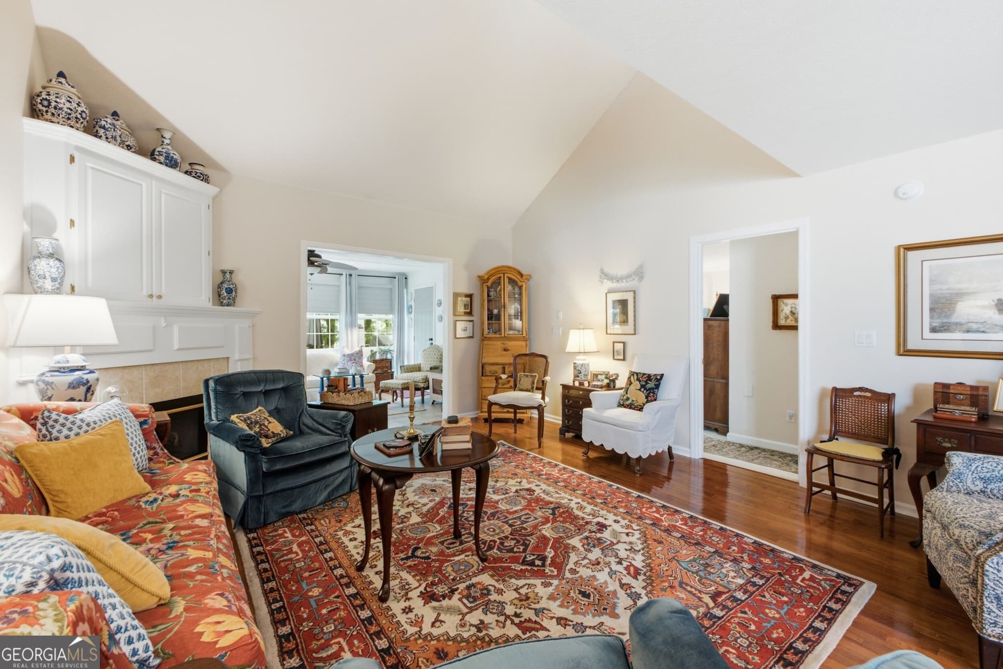 3 bedroom, 2.5 bathroom, 2,317 sq ft townhouse for sale at 4580 Fire Pink Trail, Chattanooga, TN 37415 — photo 5