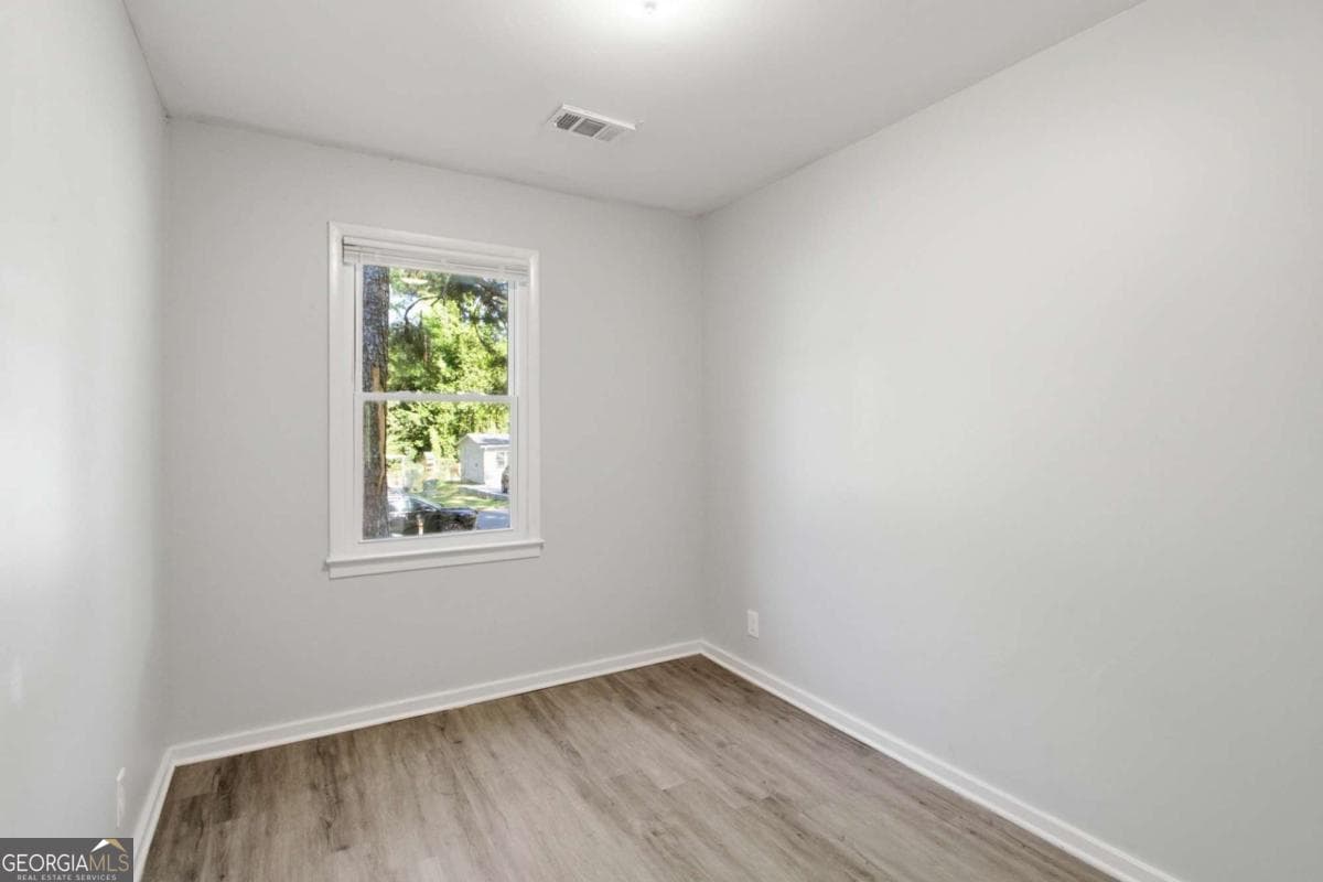 3 bedroom, 1 bathroom, 884 sq ft single family residence for sale at 4813 Bartlett Road, Forest Park, GA 30297 — photo 9