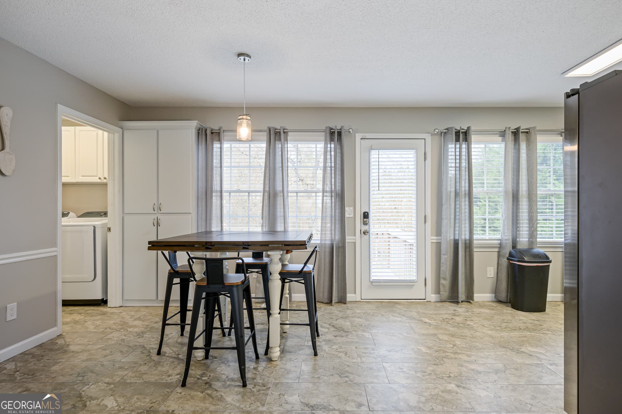 3 bedroom, 2 bathroom single family residence for rent at 23 Magnolia Court, Rydal, GA 30171 for $4,392 a month — photo 2