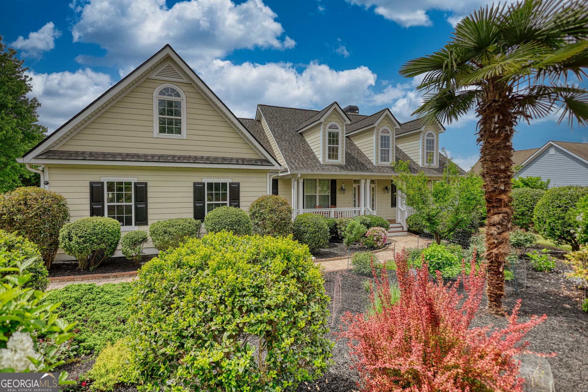 3 bedroom, 2 bathroom, 2,115 sq ft single family residence for sale at 1031 Shoreline Drive, Madison, GA 30650 — photo 3