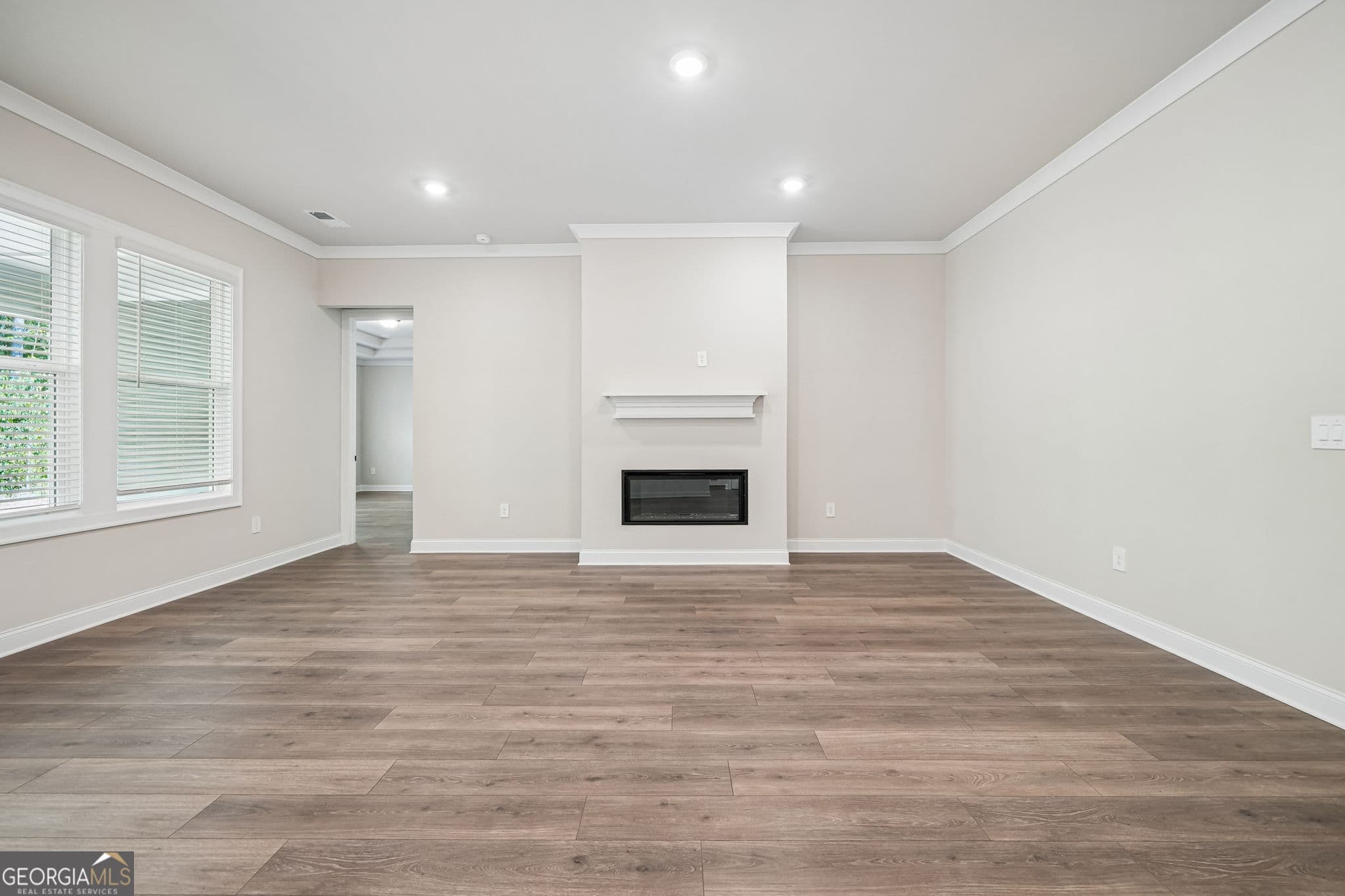 5 bedroom, 4 bathroom, 3,048 sq ft single family residence for sale at 5967 Cabernet Lane, Braselton, GA 30517 — photo 6