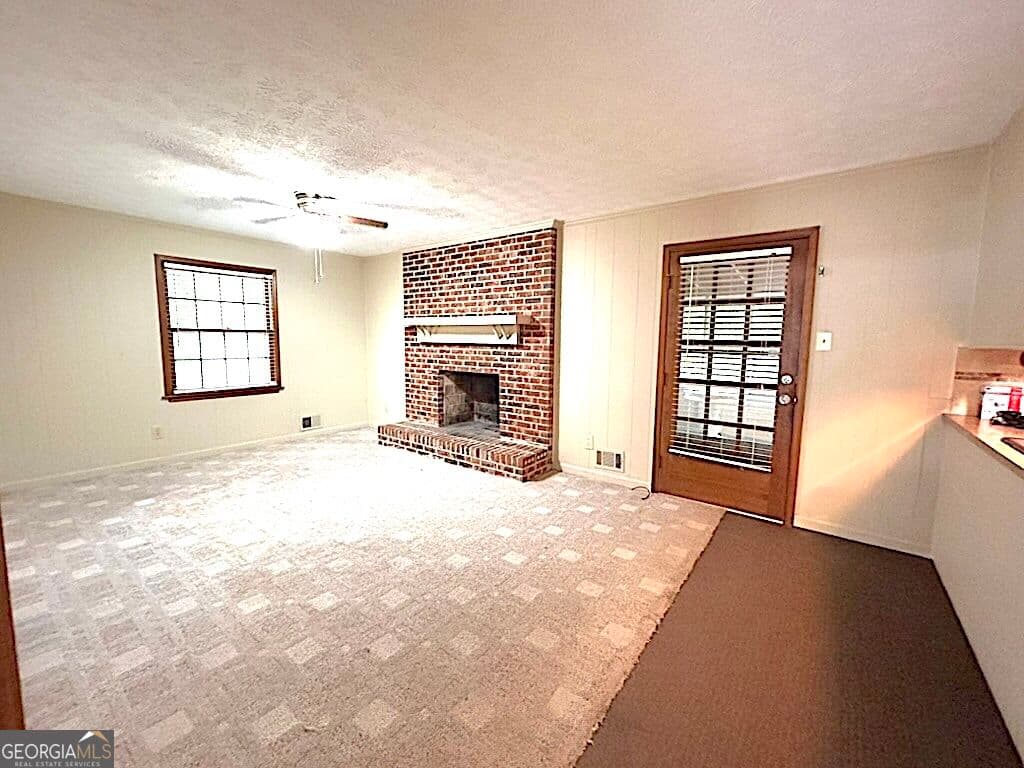 4 bedroom, 2.5 bathroom, 2,211 sq ft single family residence for sale at 3408 Concord Corner, Conyers, GA 30013 — photo 6
