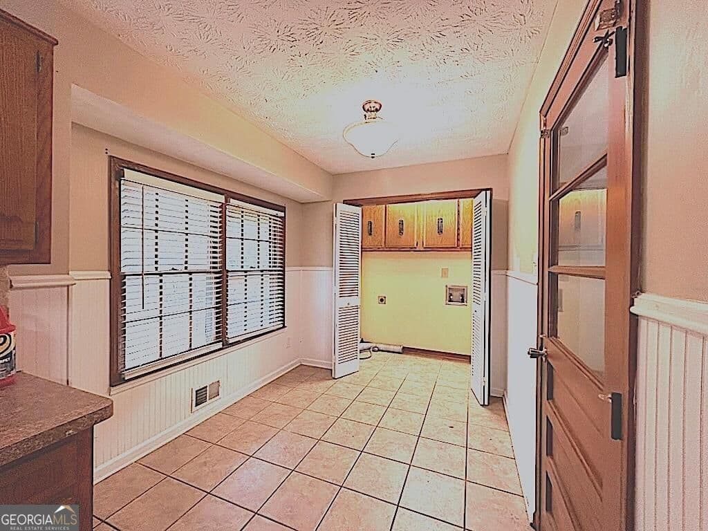 4 bedroom, 2.5 bathroom, 2,211 sq ft single family residence for sale at 3408 Concord Corner, Conyers, GA 30013 — photo 10