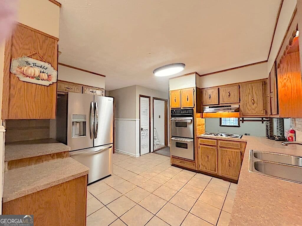 4 bedroom, 2.5 bathroom, 2,211 sq ft single family residence for sale at 3408 Concord Corner, Conyers, GA 30013 — photo 8