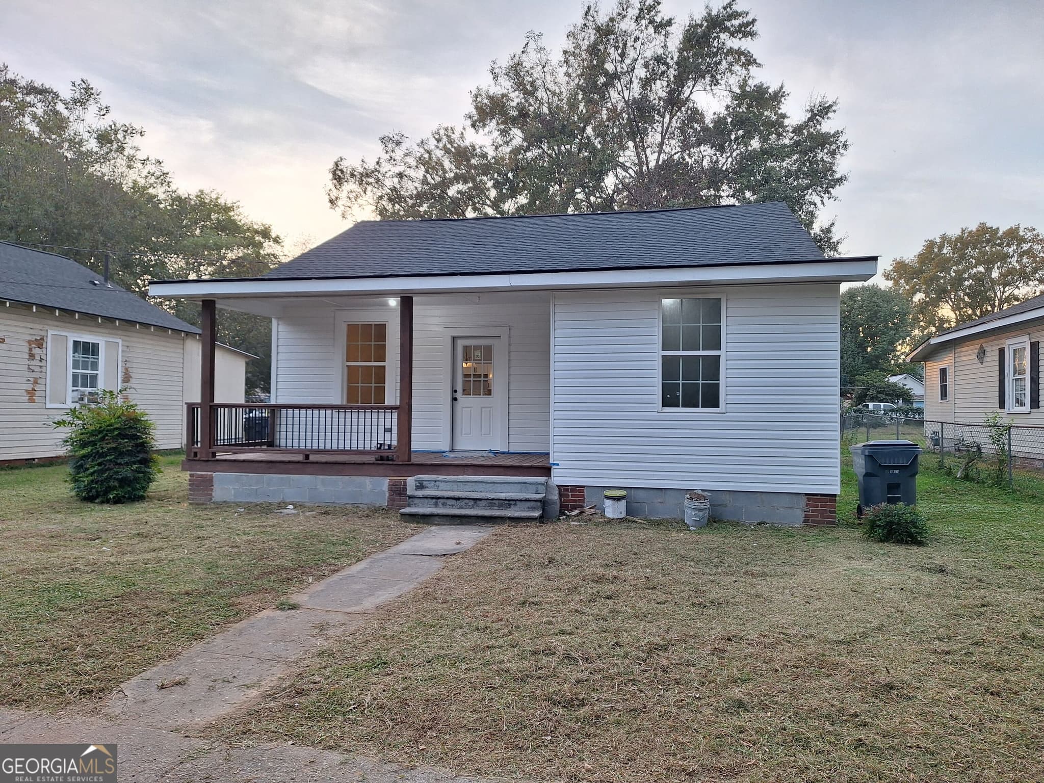 3 bedroom, 1 bathroom, 1,127 sq ft single family residence for sale at 233 3rd Street, Cedartown, GA 30125 — photo 2