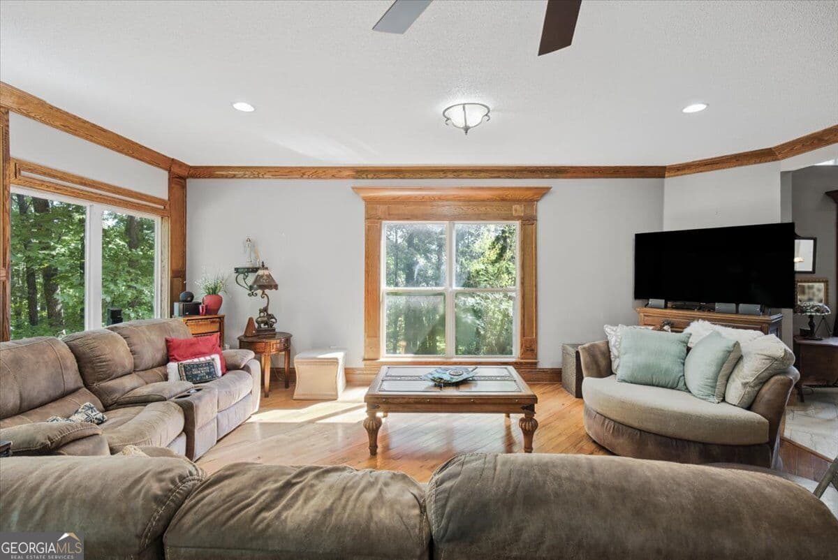 4 bedroom, 4.5 bathroom, 5,422 sq ft single family residence for sale at 42 Lumpkin Road, Cedartown, GA 30125 — photo 8