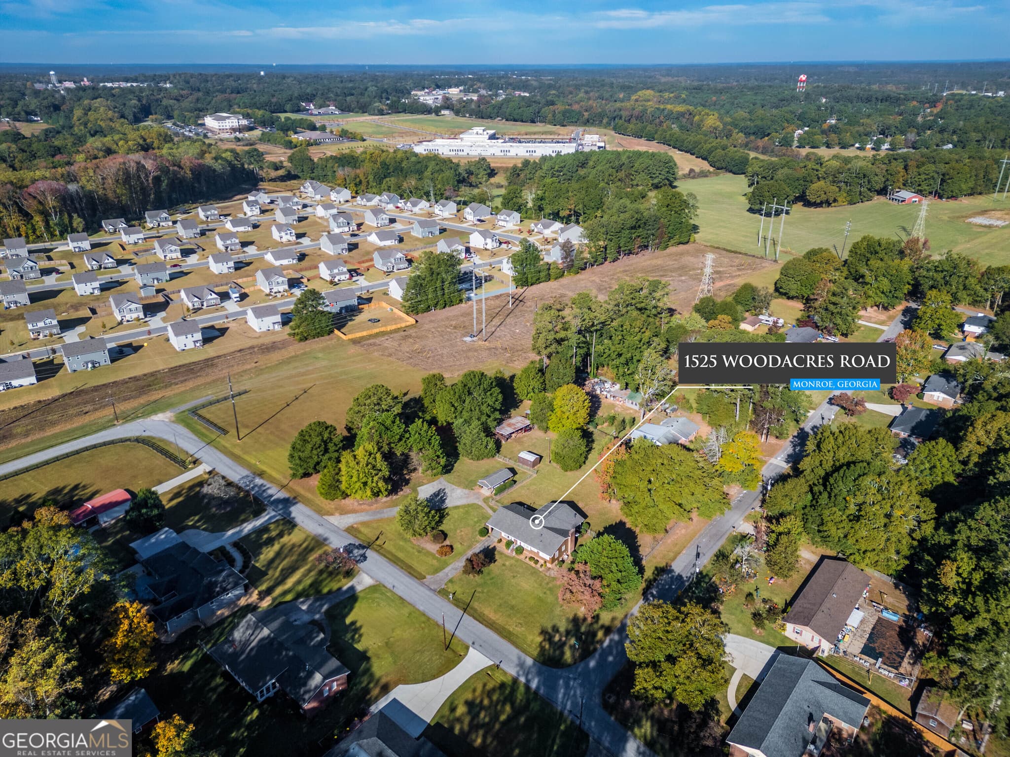 3 bedroom, 2 bathroom, 2,028 sq ft single family residence for sale at 1525 Woodacres Road, Monroe, GA 30655 — photo 2