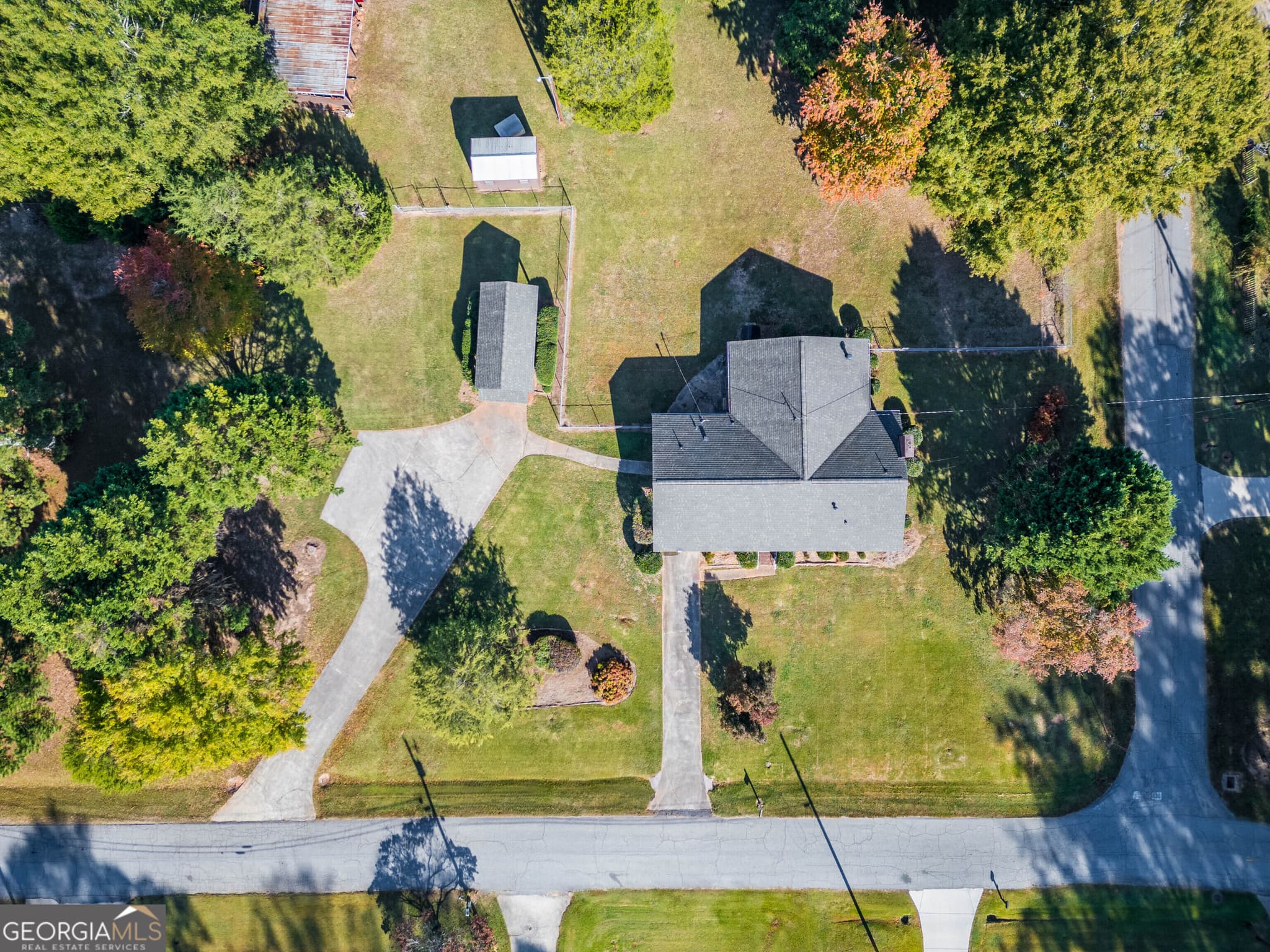 3 bedroom, 2 bathroom, 2,028 sq ft single family residence for sale at 1525 Woodacres Road, Monroe, GA 30655 — photo 7
