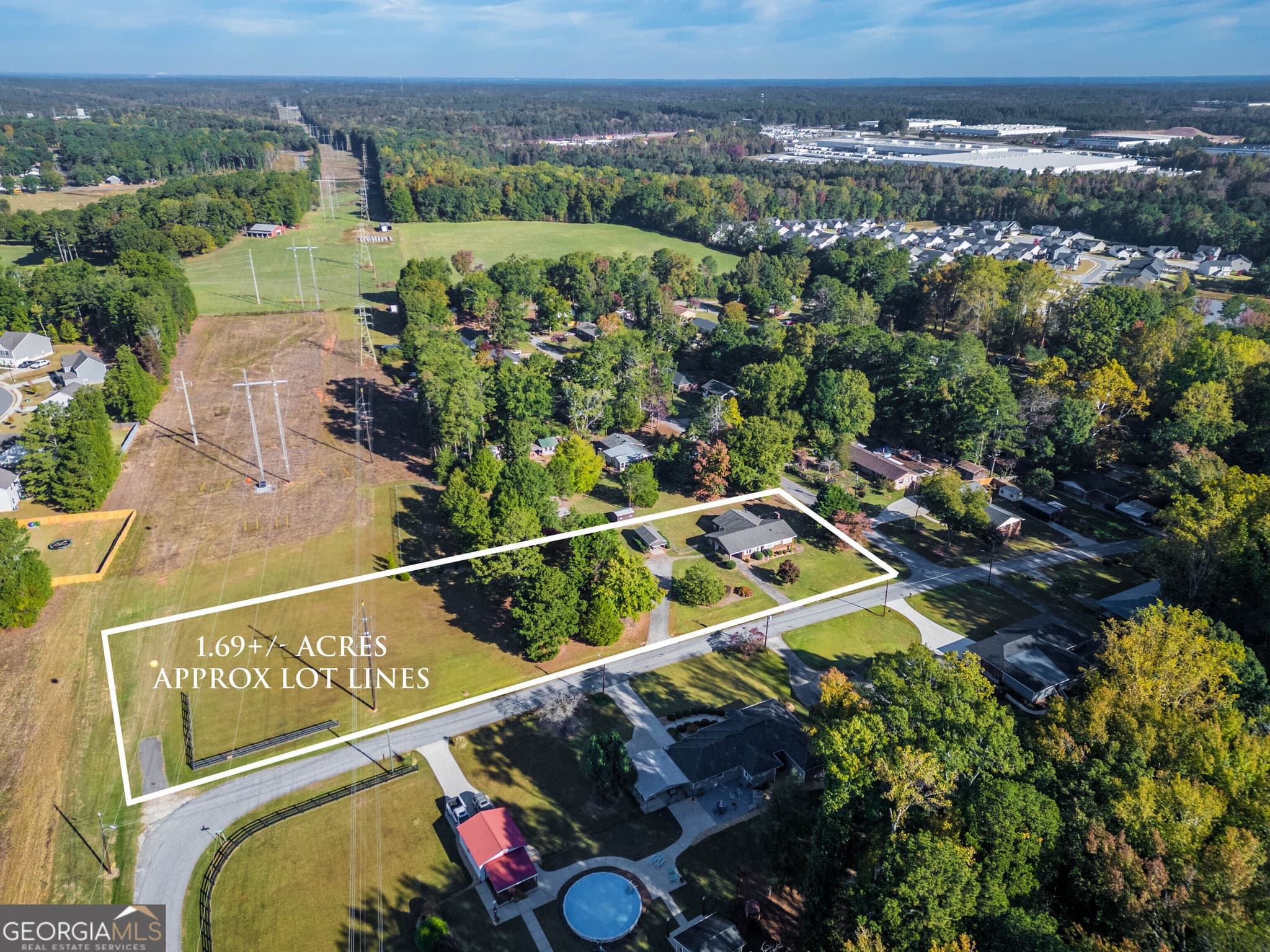 3 bedroom, 2 bathroom, 2,028 sq ft single family residence for sale at 1525 Woodacres Road, Monroe, GA 30655 — photo 5