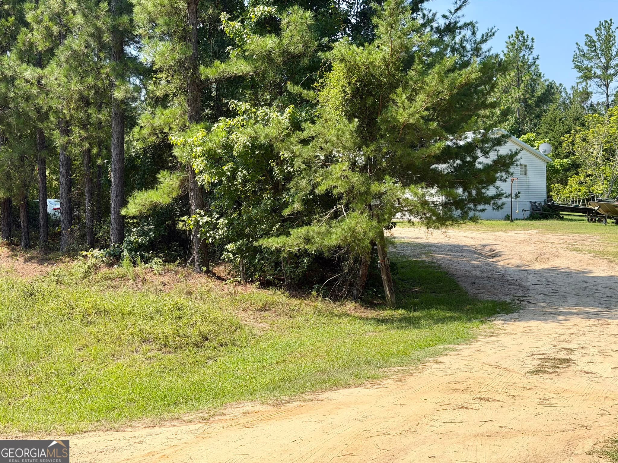 4 bedroom, 2 bathroom, 1,560 sq ft manufactured home,single family residence for sale at 869 Orianna Road, East Dublin, GA 31027 — photo 6