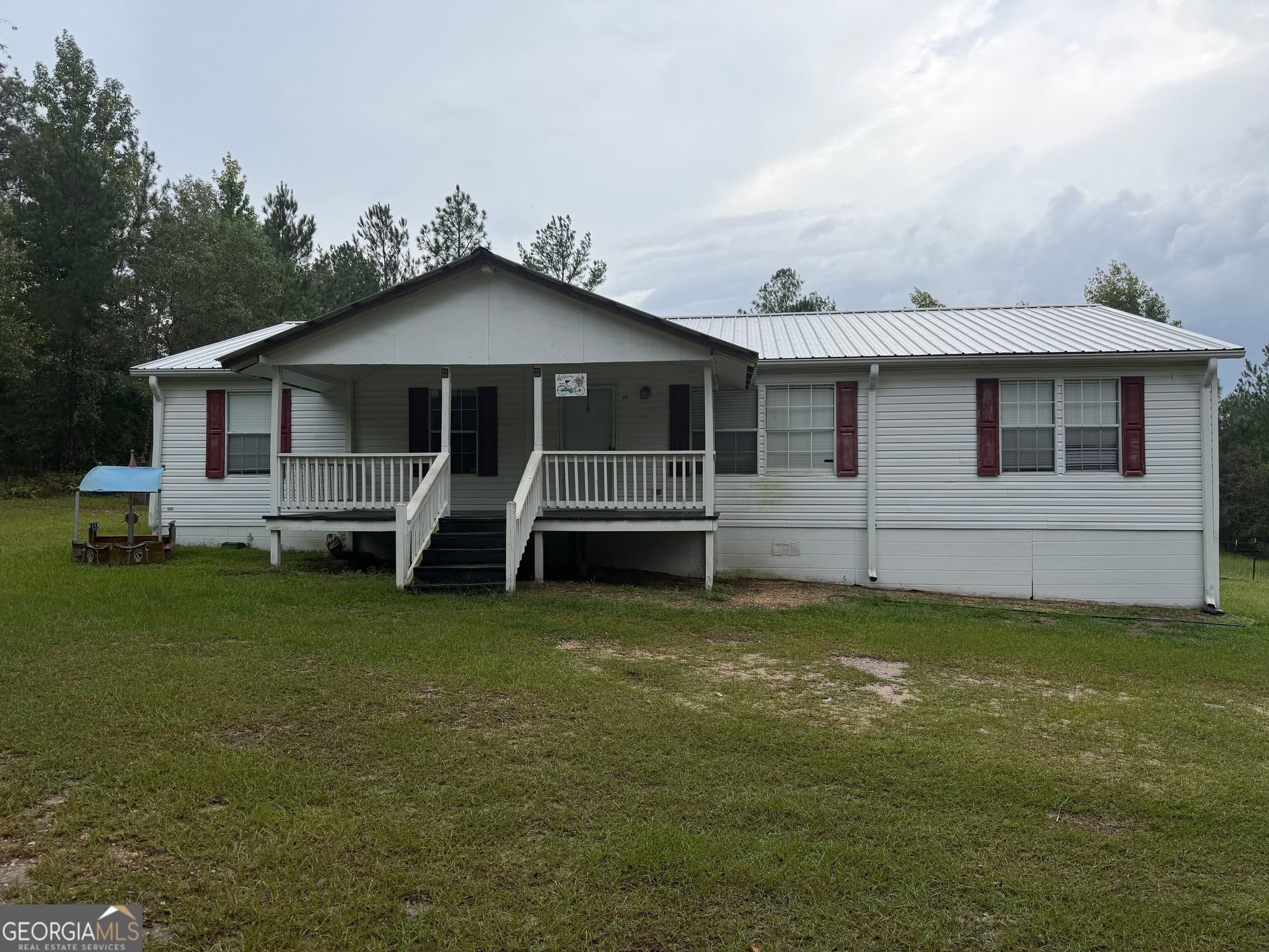 4 bedroom, 2 bathroom, 1,560 sq ft manufactured home,single family residence for sale at 869 Orianna Road, East Dublin, GA 31027 — photo 1 of 17