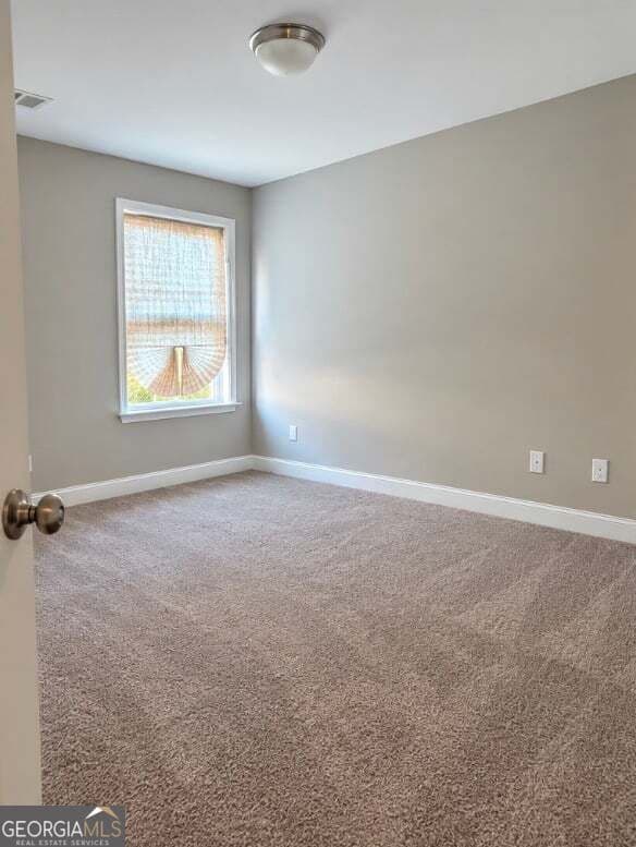 3 bedroom, 2.5 bathroom, 1,737 sq ft townhouse for sale at 7713 Fawn Circle, Covington, GA 30014 — photo 8