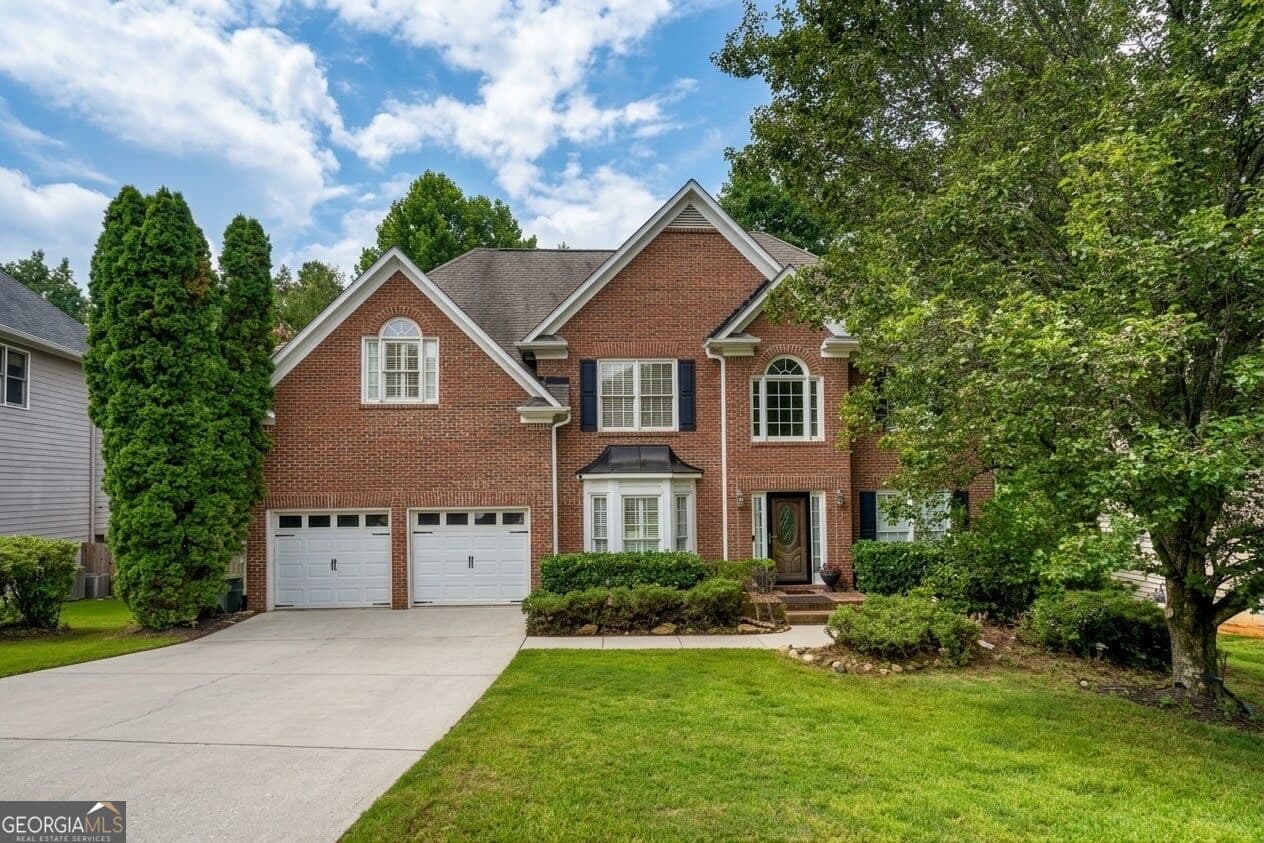 5 bedroom, 3.5 bathroom, 4,011 sq ft single family residence for sale at 2895 Hilton Circle, Kennesaw, GA 30152 — photo 2