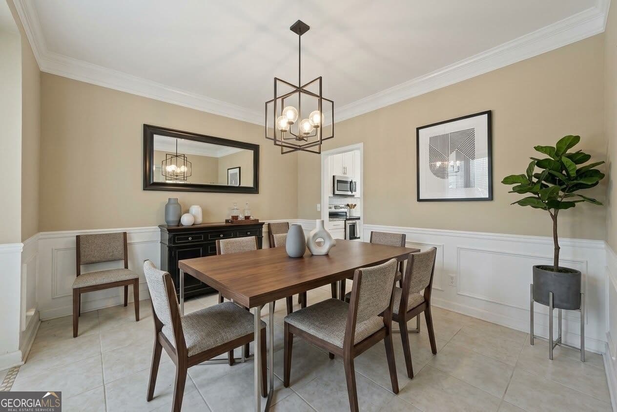 5 bedroom, 3.5 bathroom, 4,011 sq ft single family residence for sale at 2895 Hilton Circle, Kennesaw, GA 30152 — photo 5