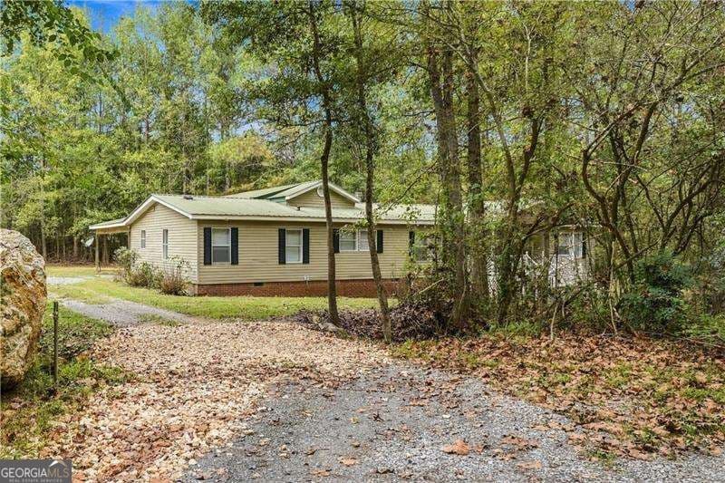 3 bedroom, 3 bathroom single family residence for sale at 355 Isbell Road, Silver Creek, GA 30173