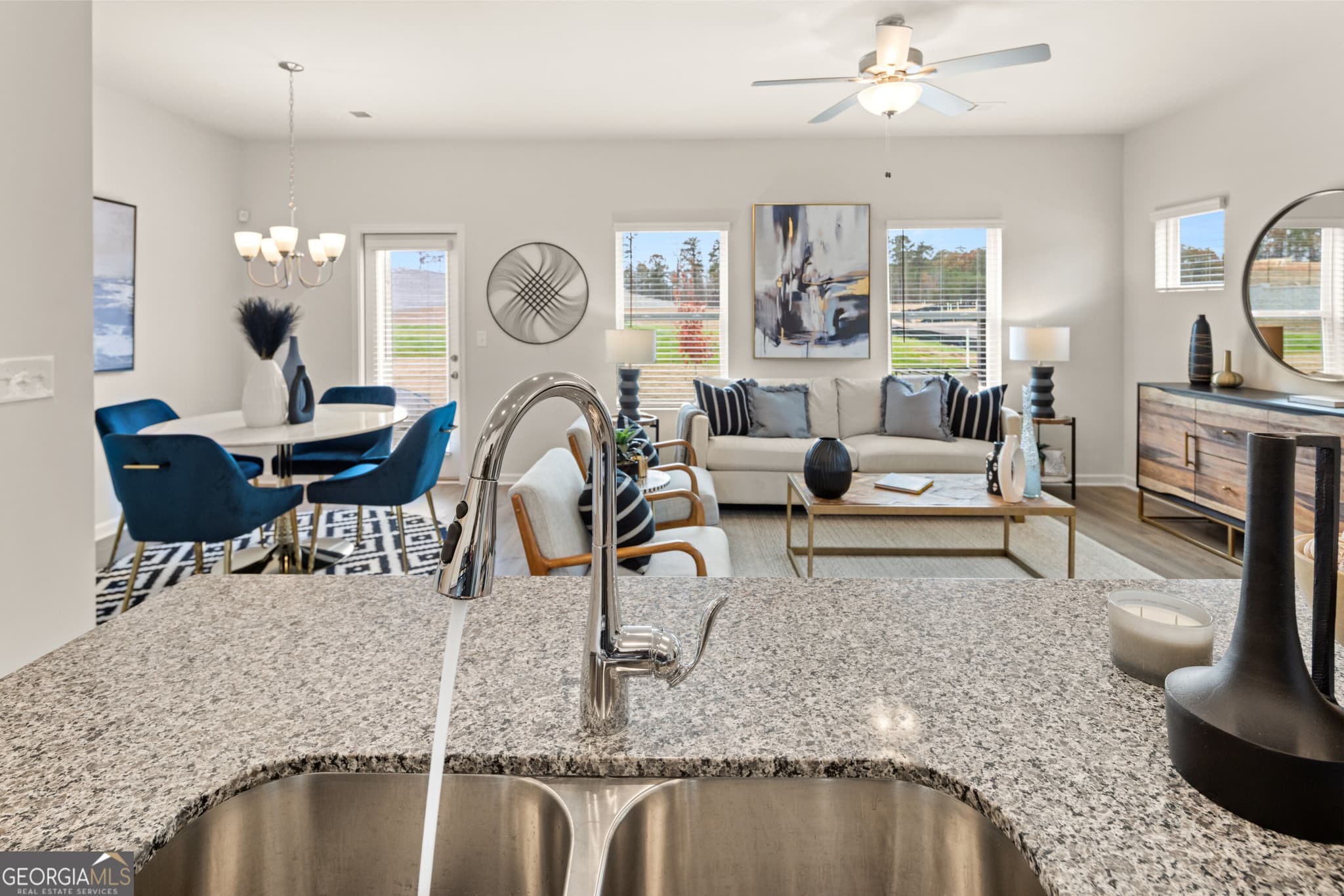 4 bedroom, 2.5 bathroom, 1,695 sq ft townhouse for sale at 6384 Rosetta Drive 32, Atlanta, GA 30331 — photo 9