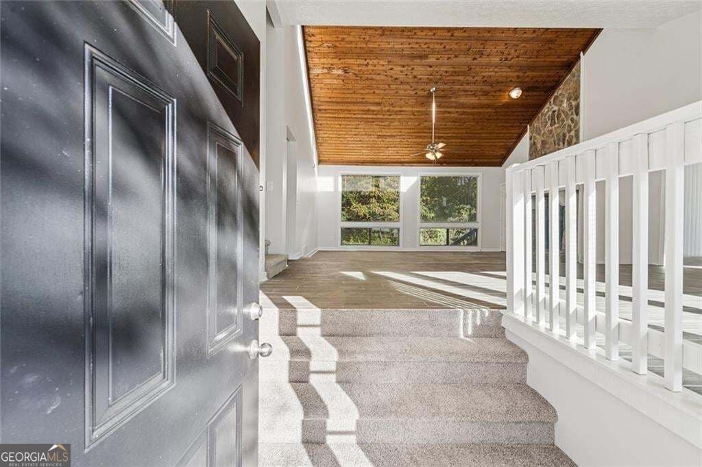 4 bedroom, 4 bathroom, 3,630 sq ft single family residence for sale at 587 Farmbrook Trail, Kennesaw, GA 30144 — photo 4